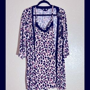 Marilyn Monroe Intimates Sleepwear & Robe Pink Leopard